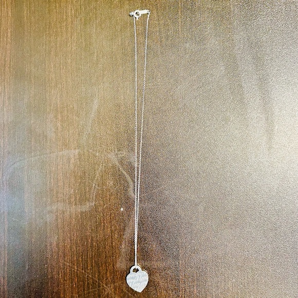 Tiffany & Co. “I Love You” Iconic Heart Necklace | Notes Collection - Picture 7 of 16